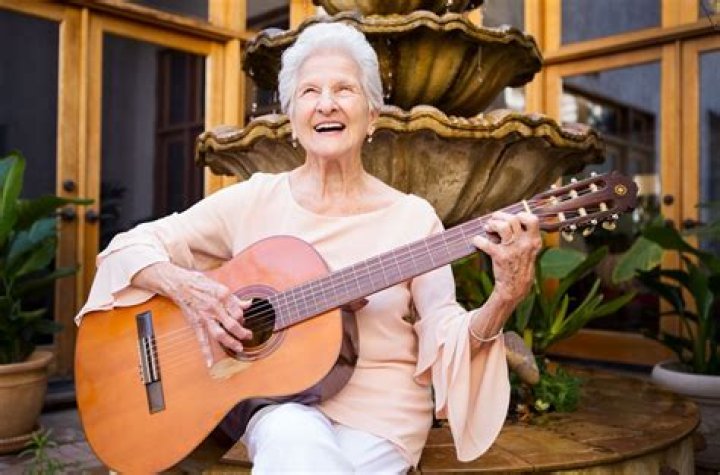 Angela Alvarez: The Rising Star of Latin Music