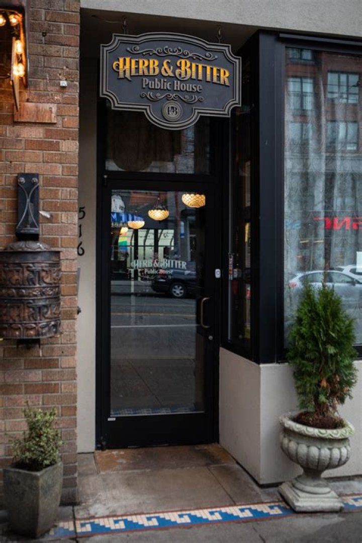 Herb and Bitter Public House: A Culinary Gem in the Heart of the City