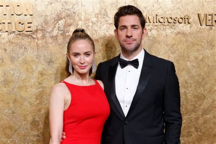 Jenna Fischer and John Krasinski Relationship: A Deep Dive into Their On-Screen and Off-Screen Chemistry