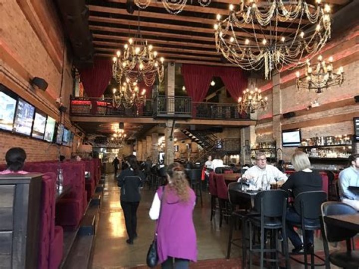 Moe's Cantina River North Chicago IL: A Culinary Journey