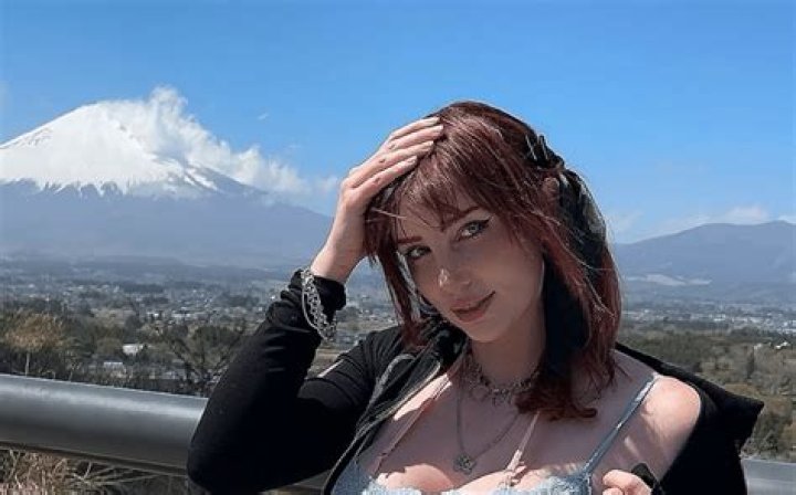 Shanin Blake OnlyFans: Unveiling the Rising Star of Adult Content